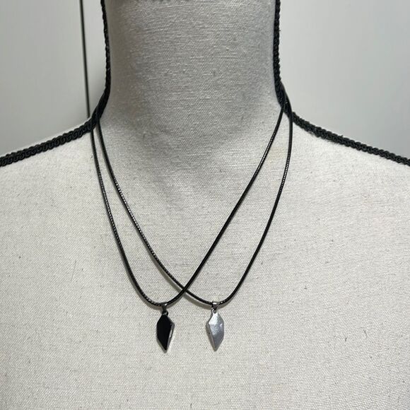 NWOT 2 1/2 Magnetic heart pendants with cord chains - Picture 1 of 3
